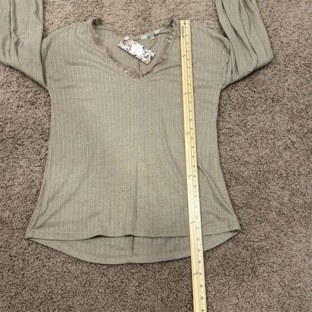 Gimmicks Womens Top Size XS Textured Long Balloon Sleeve Lace Trim Boho Casual - Picture 11 of 13